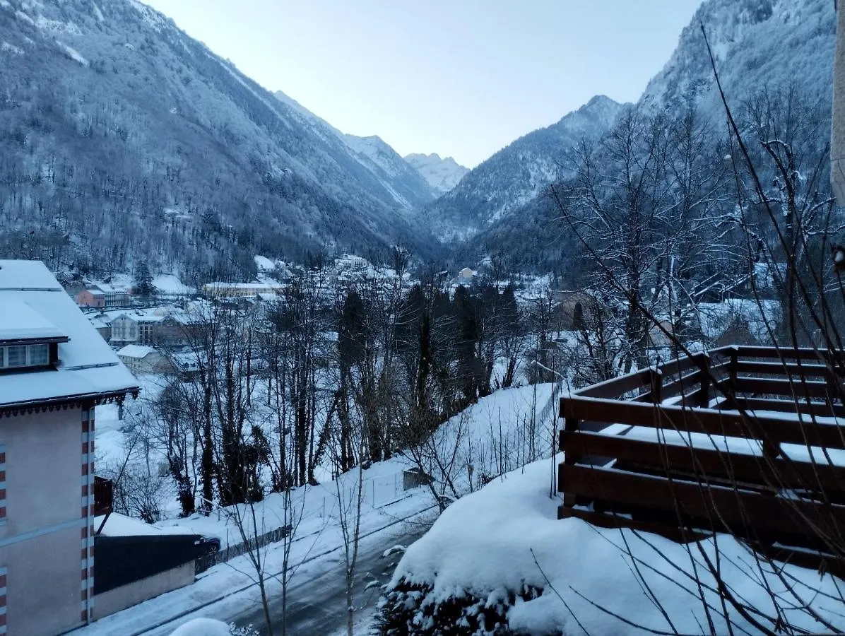 Studio Confortable A Cauterets 40 M² Vue Sur La Montagne